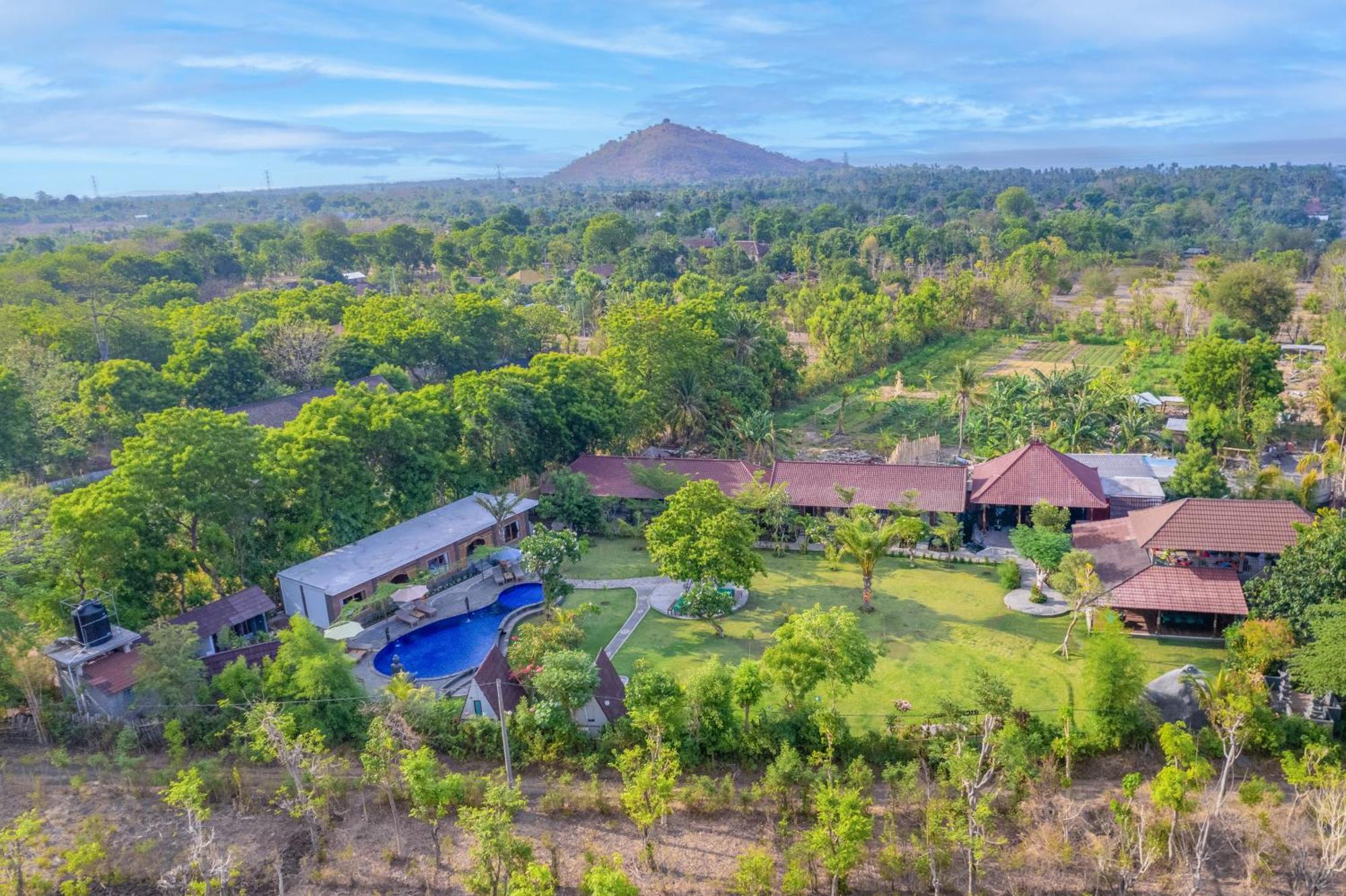 Отель Taman Bidadari Eco Wellness Пемутеран Экстерьер фото